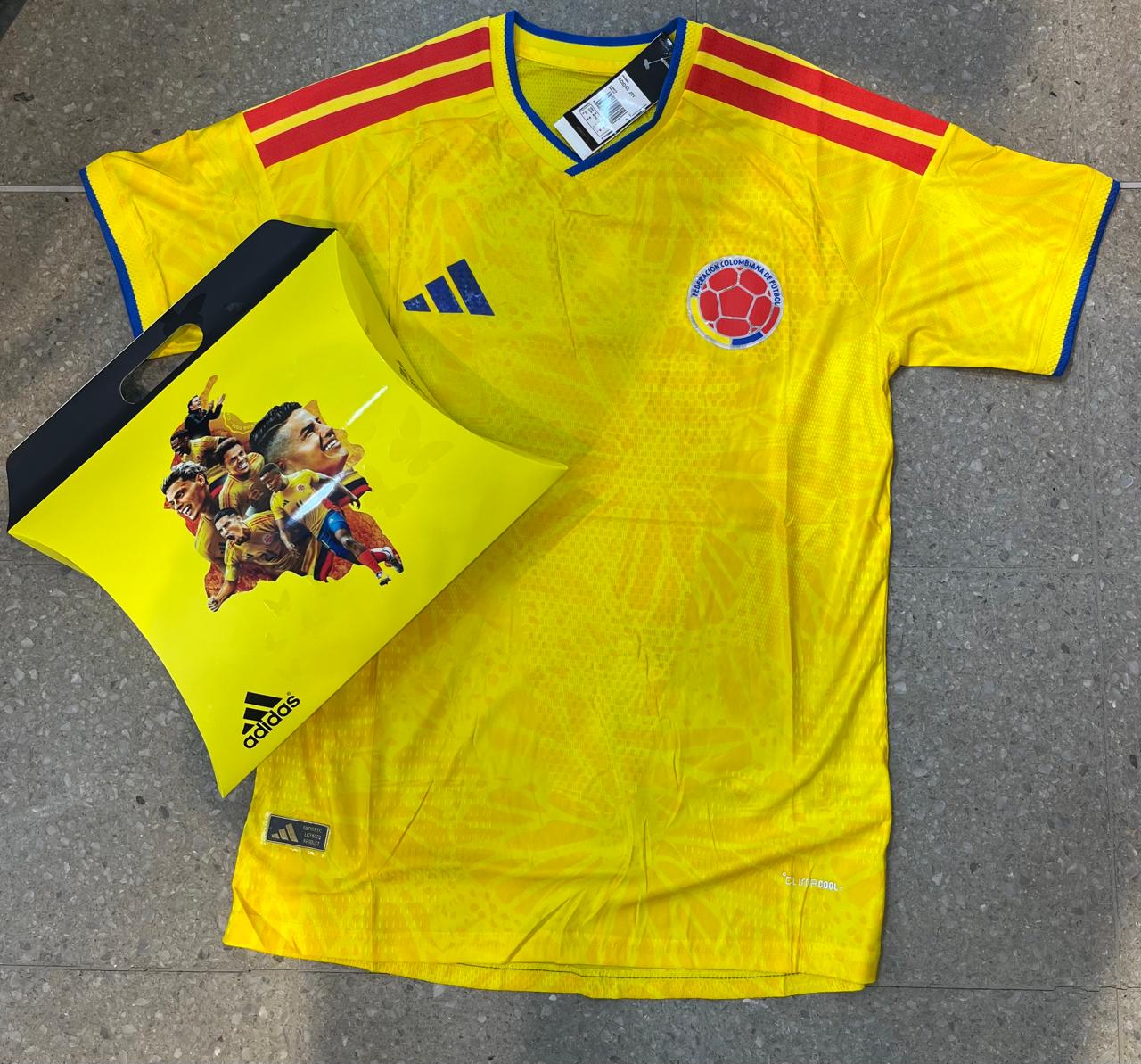 Camiseta seleccion colombia bordada